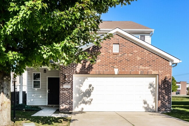 property at 15559 Old Pond Cir