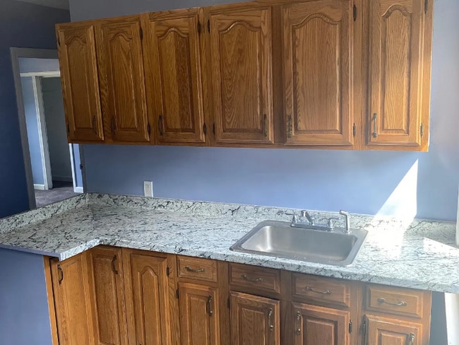 162 Wilcox St in New Britain, CT - Building Photo - Building Photo