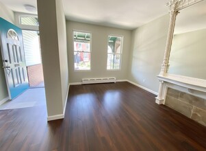 929 N 43rd St in Philadelphia, PA - Building Photo - Building Photo