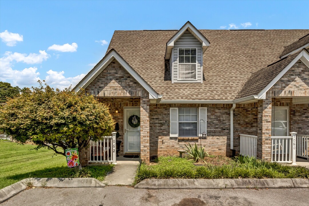 1062 Blinken St in Knoxville, TN - Foto de edificio