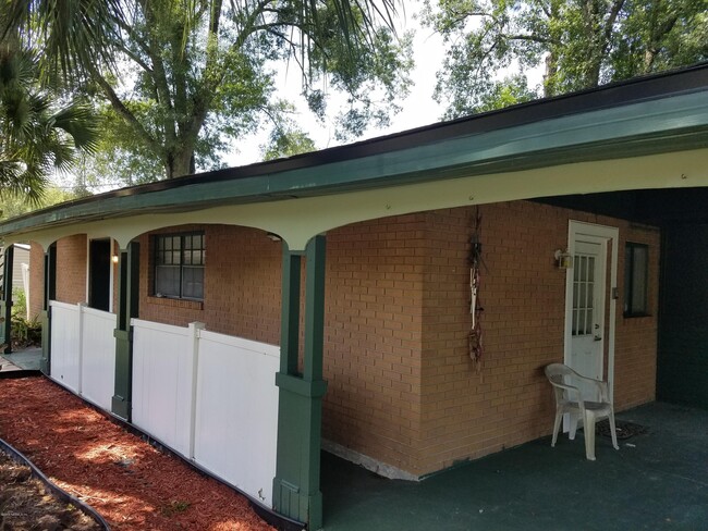 7152 Karenita Dr in Jacksonville, FL - Building Photo - Building Photo