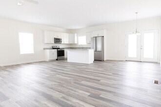 3017 Silver Charm Ct in Richmond, KY - Building Photo - Building Photo