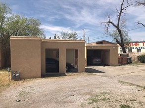 8100 Alameda Ave in El Paso, TX - Building Photo - Building Photo