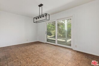 2108 El Arbolita Dr in Glendale, CA - Building Photo - Building Photo