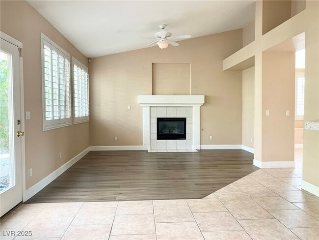 property at 1917 Sierra Oaks Ln