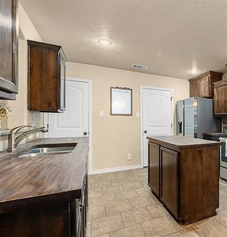 205 E Little Dipper Dr in Killeen, TX - Building Photo