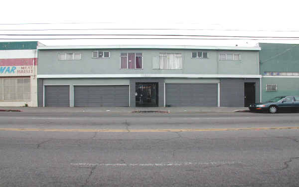 3810 Foothill Blvd in Oakland, CA - Building Photo - Building Photo