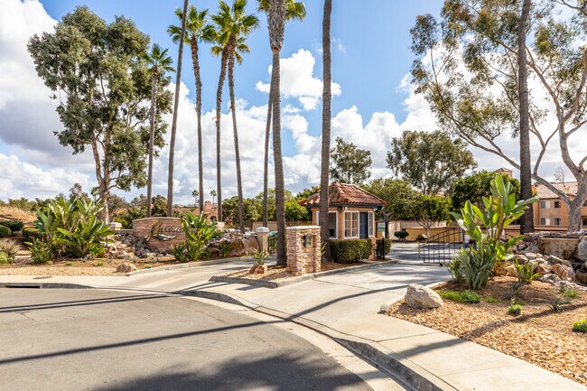 Lucera At UTC in San Diego, CA - Building Photo - Building Photo