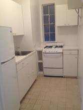 355 E 86th St in New York, NY - Building Photo - Interior Photo