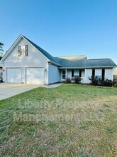 805 Broadmore Dr in Fayetteville, NC - Building Photo - Building Photo
