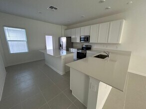 5840 Meditation Dr in Clermont, FL - Building Photo - Building Photo