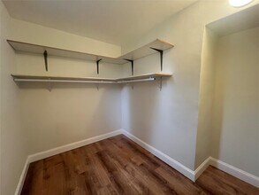 1061 Oregon Rd in Cortlandt, NY - Building Photo - Building Photo
