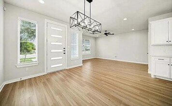 2404 S 4th St in Waco, TX - Building Photo - Building Photo