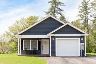 Cottages at Langley Cove in Laconia, NH - Building Photo