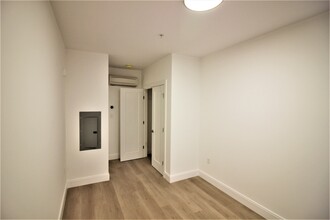 3 New St, Unit 202 in Boston, MA - Building Photo - Building Photo