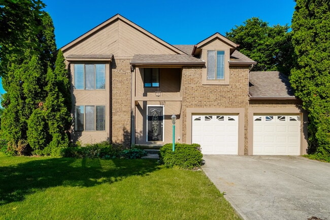12143 Twincreek Dr