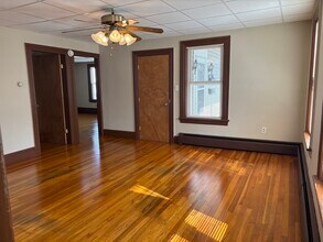 478 High St in Clinton, MA - Building Photo - Building Photo