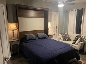 6816 Osborne Dr in Lantana, FL - Building Photo