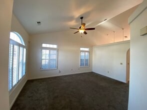 1128 Mandarin Ct in Modesto, CA - Building Photo - Building Photo