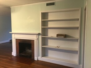 218 Hillcrest Ave, Unit 220 in Athens, GA - Building Photo - Building Photo