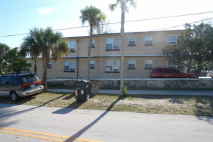 637 N Oleander Ave Apartments