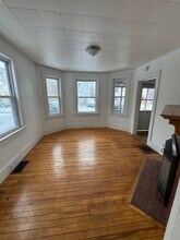 29 Court St in Newport, NH - Building Photo - Building Photo