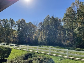 49 Baldwin Ct in Basking Ridge, NJ - Foto de edificio - Building Photo