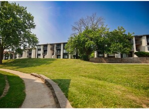 Brighton Apartments in St. Louis, MO - Building Photo - Building Photo