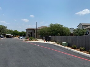 Cristabel Court Residences in San Antonio, TX - Building Photo - Building Photo