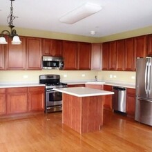 10059 Cummings St in Huntley, IL - Building Photo - Building Photo