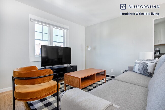 317 Hawthorne Ave-Unit -FL2-ID454 in Palo Alto, CA - Building Photo - Building Photo