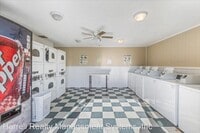 225 Londonderry Dr photo'