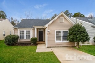 10417 Hugue Way in Charlotte, NC - Building Photo