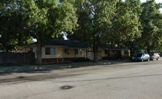 441-445 E Humboldt St in San Jose, CA - Building Photo