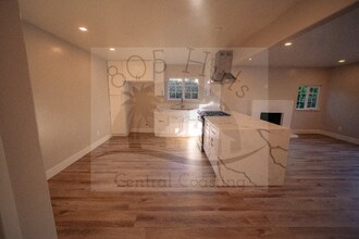 497 Milky Way in Lompoc, CA - Foto de edificio - Building Photo