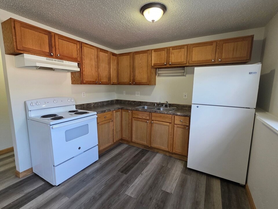 2096 Imperial Ln in Green Bay, WI - Foto de edificio