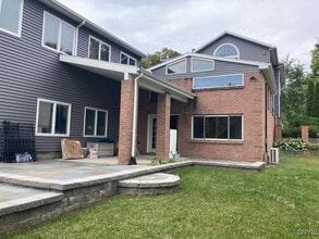 66 Onondaga St in Skaneateles, NY - Building Photo - Building Photo