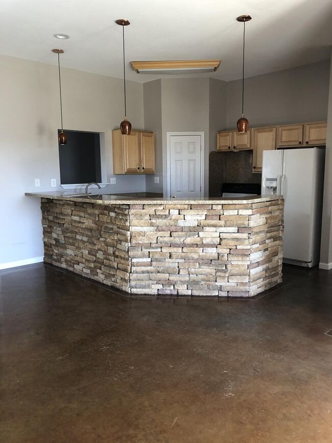 4651 Sierra Hills Rd in Amarillo, TX - Building Photo - Building Photo