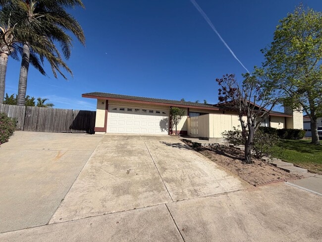1601 Tiffany Park Ct in Santa Maria, CA - Building Photo - Building Photo