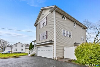 1180 Main St in Stratford, CT - Building Photo - Building Photo