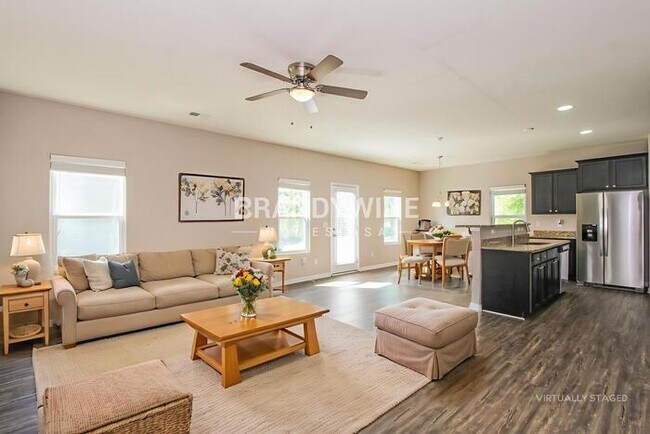 4702 Opus Ln in Charlotte, NC - Building Photo - Building Photo