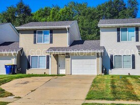 407 Hazel St in Van Meter, IA - Building Photo