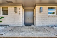 6330 Linden Ln in Dallas, TX - Foto de edificio - Building Photo