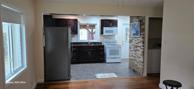 228 Weston Rd in Garner, NC - Foto de edificio - Building Photo