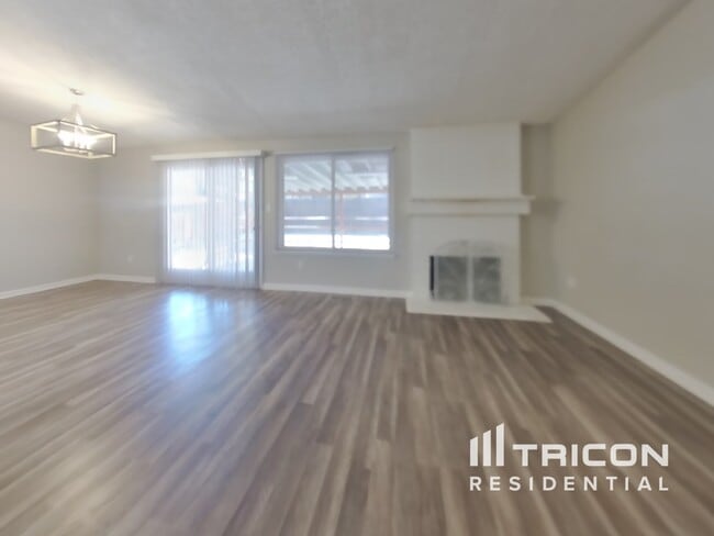 827 Glen Martin Dr in Sparks, NV - Building Photo - Building Photo