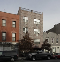 181 Greenpoint Ave Apartments