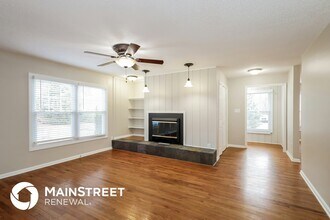 10900 Flat Iron Rd in Charlotte, NC - Foto de edificio - Building Photo