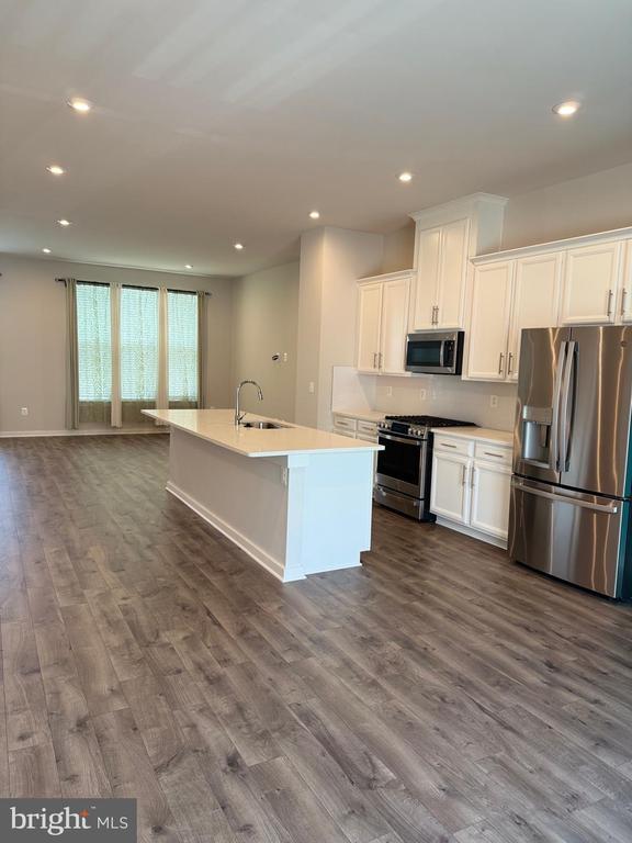 1768 Hickory Wds Rd in Dumfries, VA - Building Photo - Building Photo