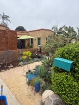 302 E Vince St in Ventura, CA - Building Photo