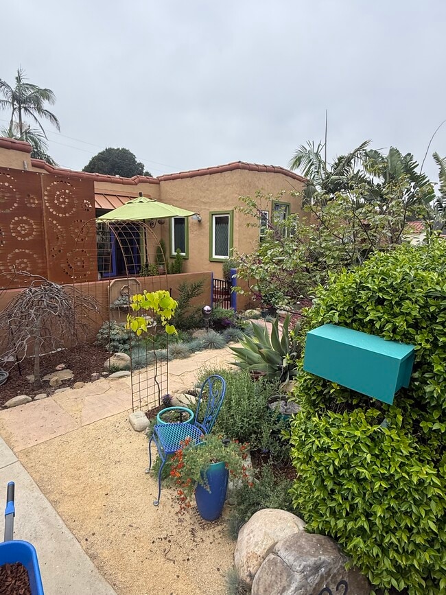 property at 302 E Vince St